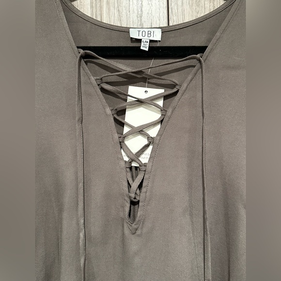 NWT Tobi  Raina Lace Up Shift Dress - Picture 3 of 6